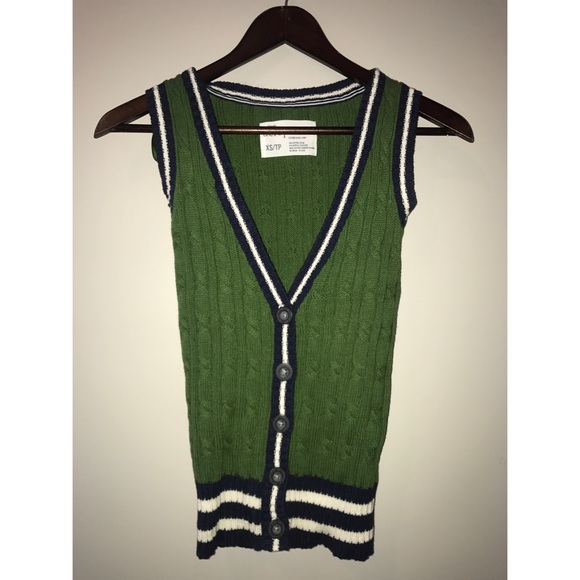 American Eagle Sweater Vest - Picture 1 of 1
